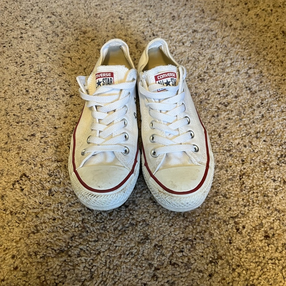 Converse shoes - Picture 2 of 2